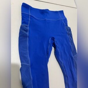 Fabletics Trinity Mid-Rise Pocket 7/8 Legging Sz. Small Royal Blue